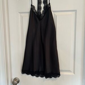 Bloom Black Lace-Trim Chemise